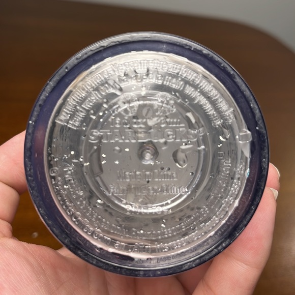 Starbucks reusable cup with straw - Picture 5 of 7